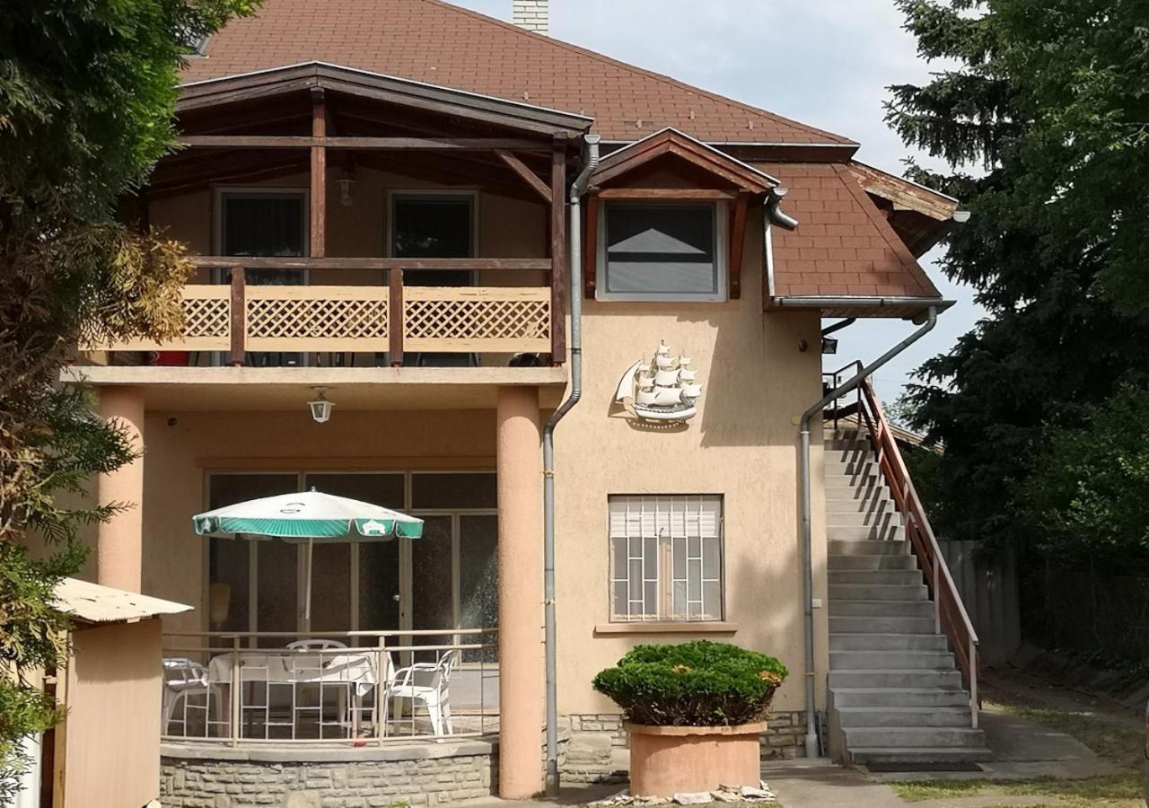 Vitorlas Apartmanhaz Siofok