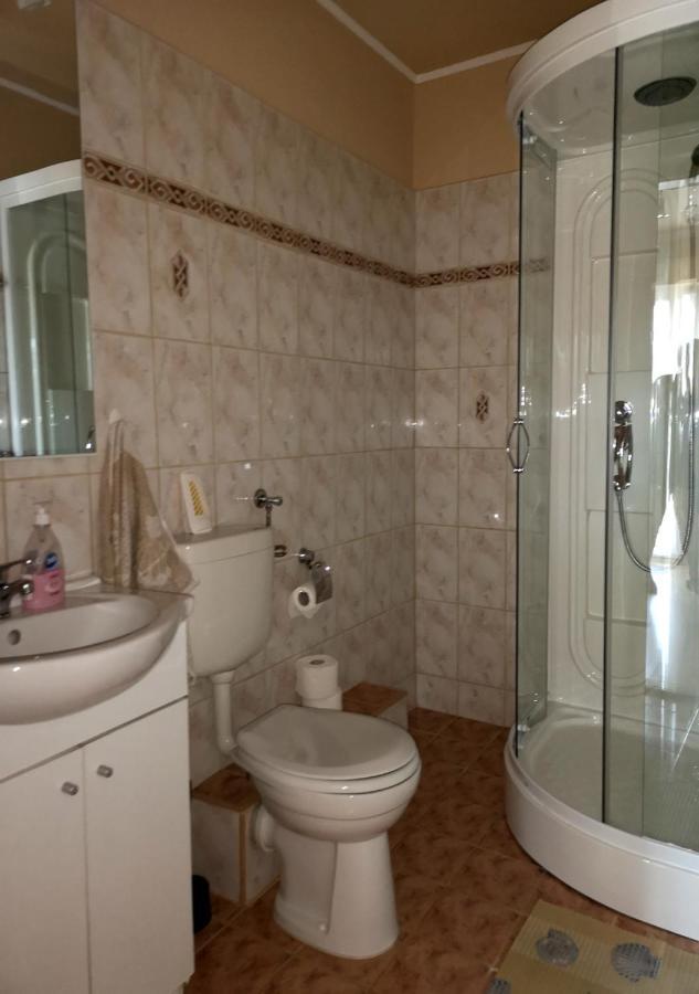 Apartment Vitorlas Apartmanhaz *