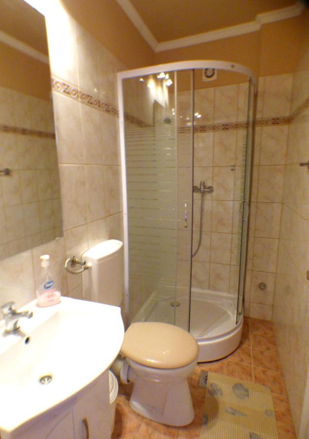 Апартаменти Vitorlas Apartmanhaz Шіофок