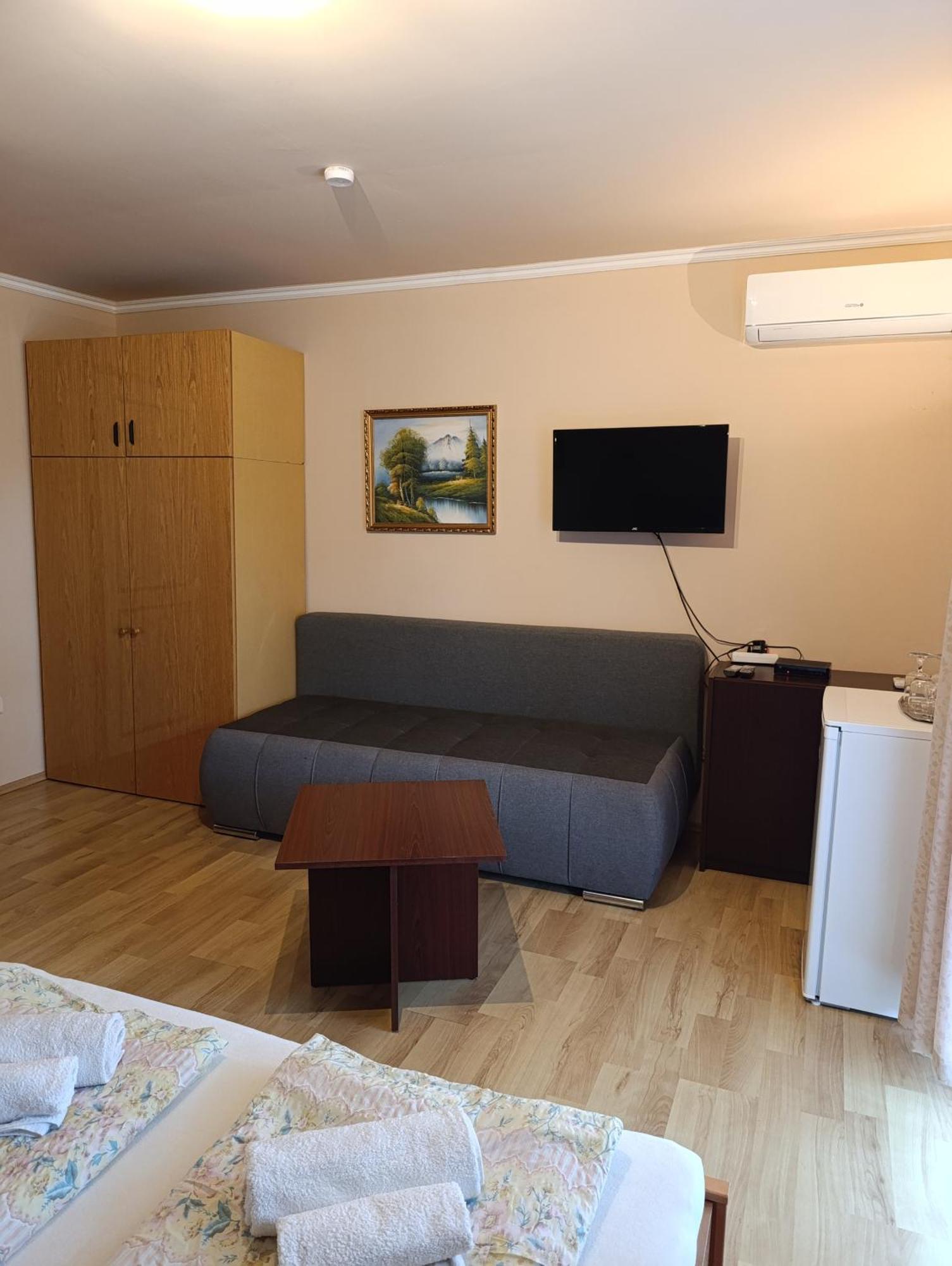Vitorlas Apartmanhaz *